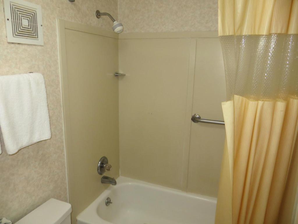Howard Johnson By Wyndham Commerce Ga Pokój zdjęcie